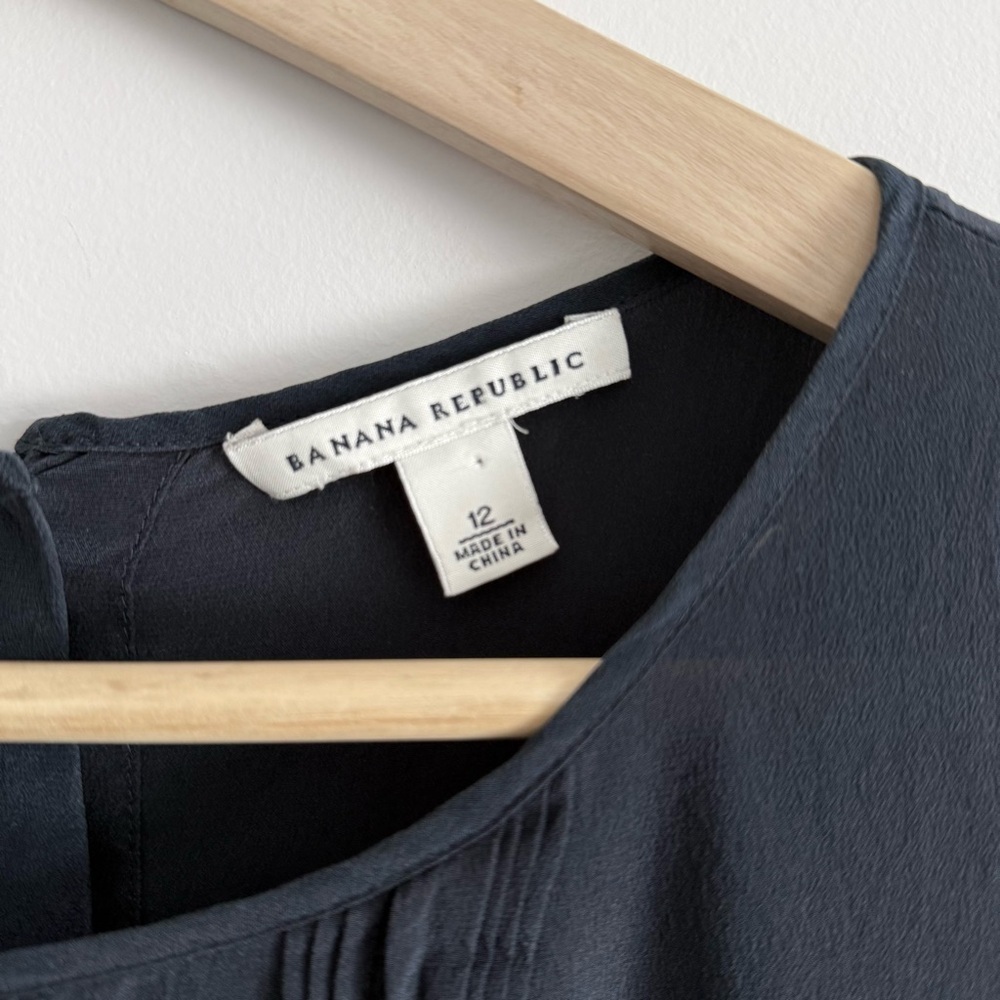 Banana Republic Navy Tank Top with Button Detail - Picture 2 of 5